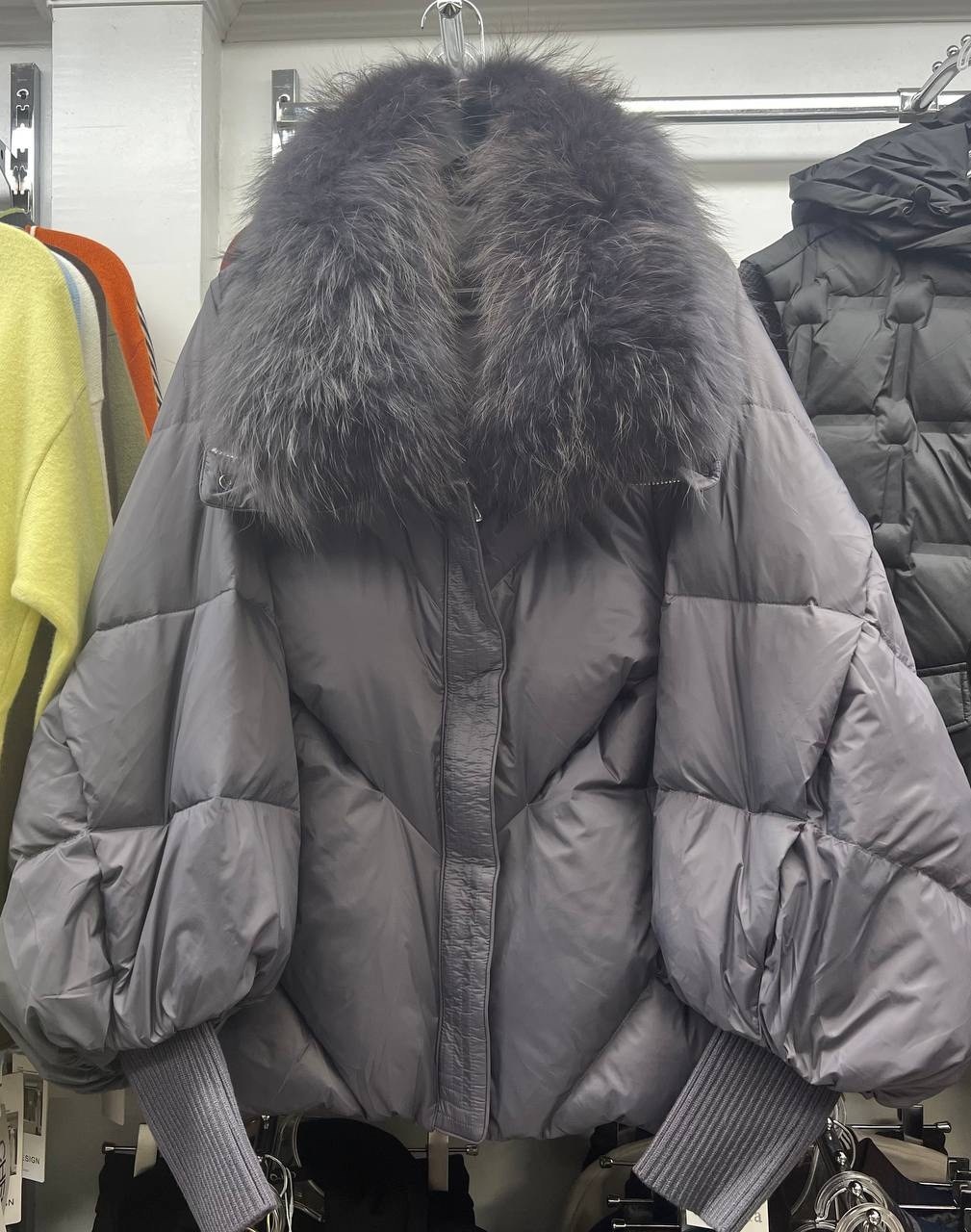 женские пуховики,пуховик,куртка пуховик,пуховики с натуральным мехом,короткий пуховик