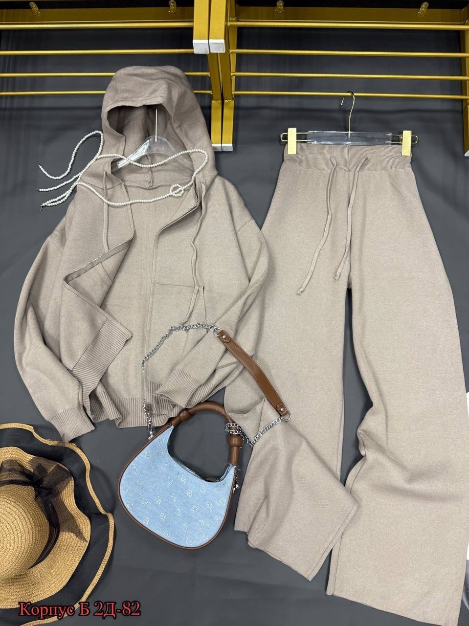 стильные костюмы,женские спортивные костюмы,спортивные костюм,костюмы женские,белые костюмы