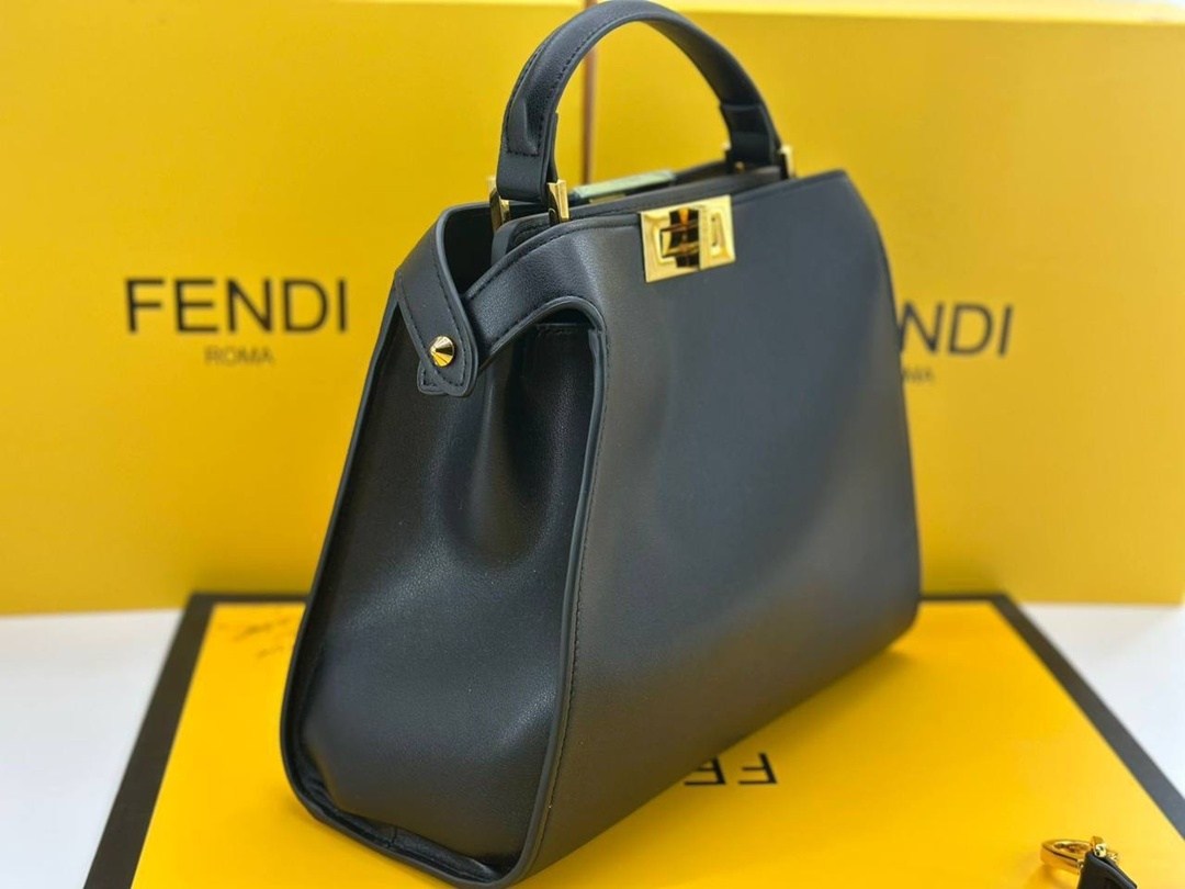 сумка fendi,сумка fendi peekaboo,сумки фенди,сумка женская fendi,fendi сумка на плечо