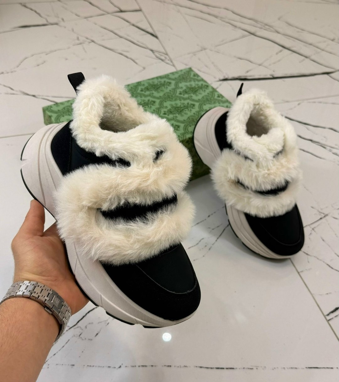 ,кроссовки женские зимние,зимние кроссовки женские с мехом,зимняя женская ,меховые кроссовки