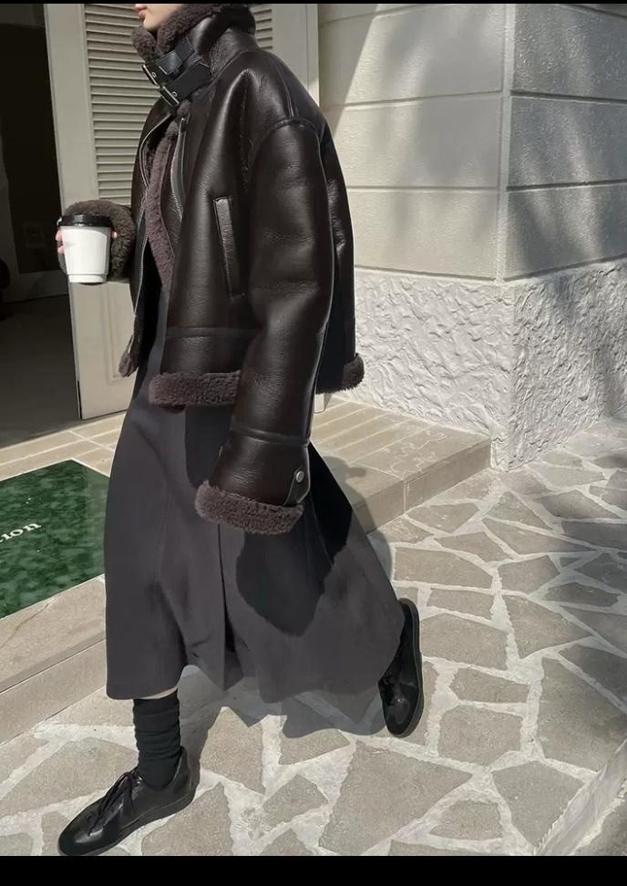 кожаная куртка,пальто теплое,куртка меховая,куртка пальто