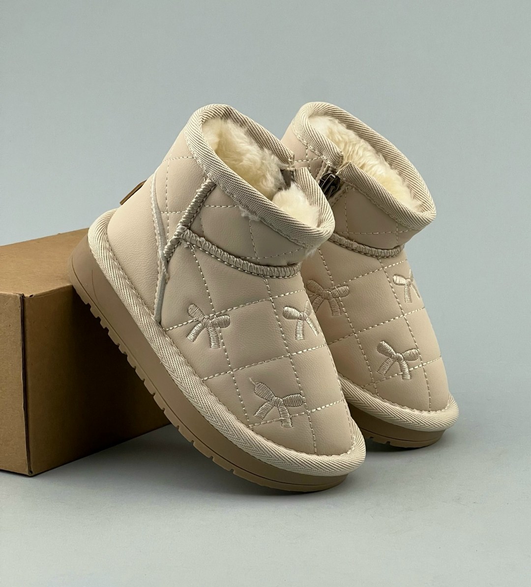 женские угги,,зимние дутики женские,ботинка женские зимние, зимняя