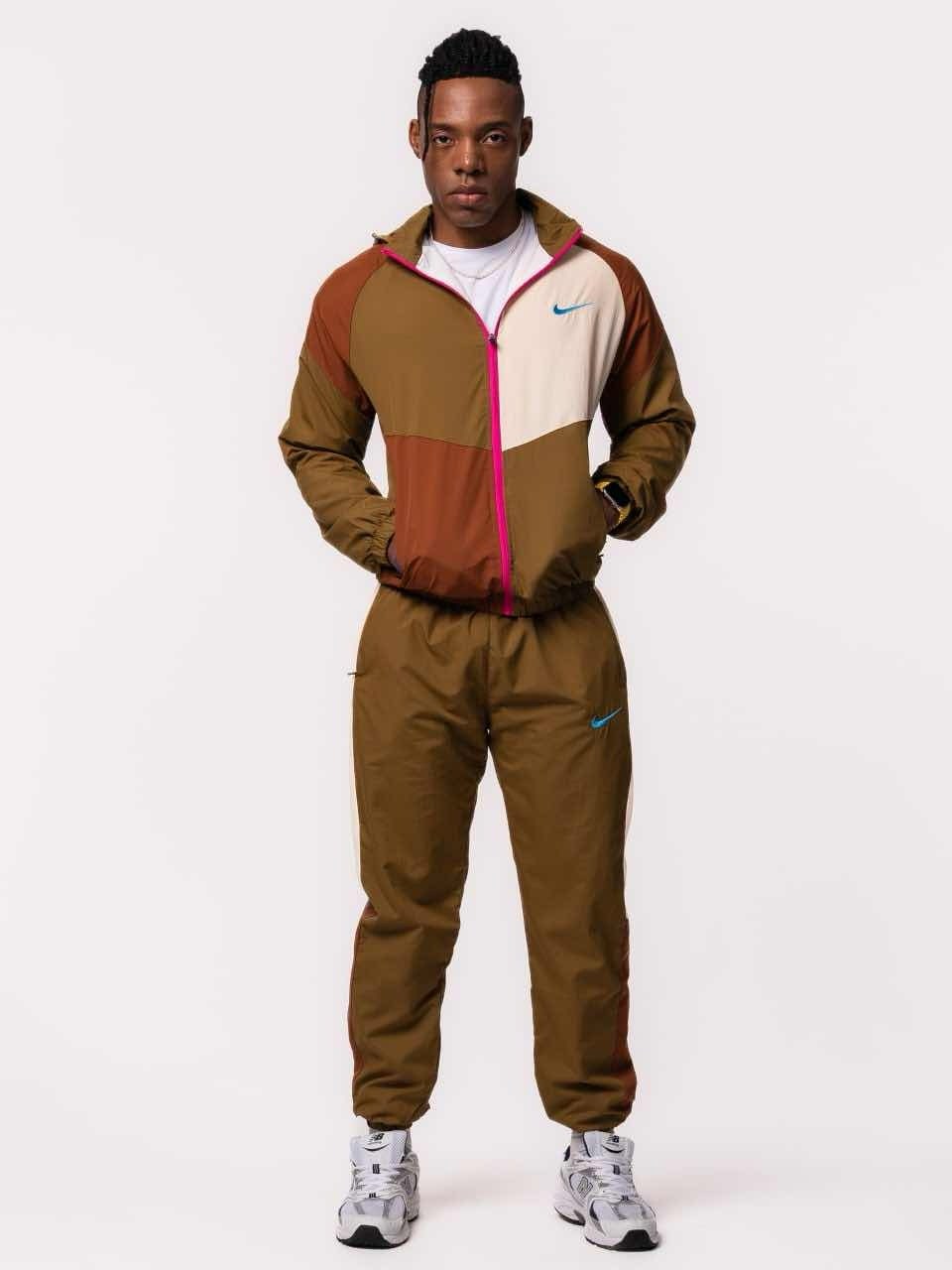 повседневная куртка,куртка,куртка анорак,коричневая куртка,анорак