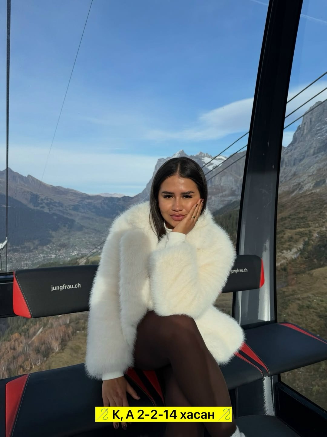 девушка,зимние куртки,в горах,зимнее пальто,пуховик