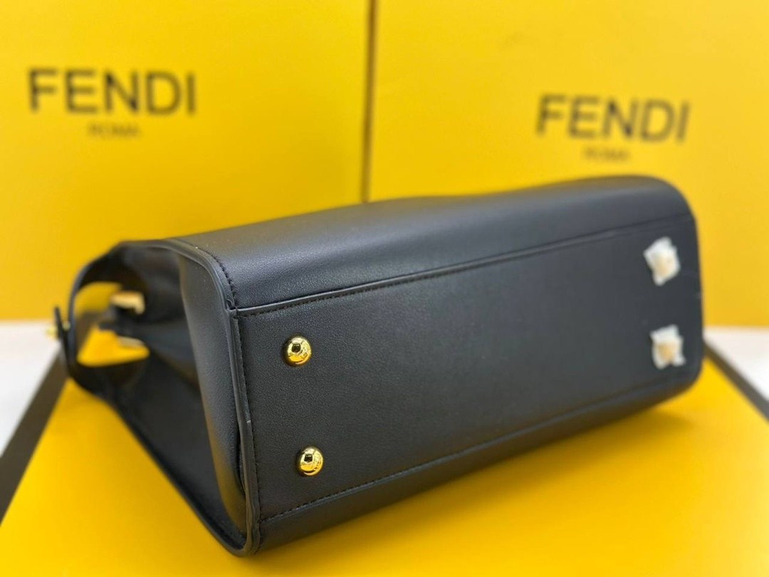 сумка fendi,сумка fendi peekaboo,сумки фенди,сумка женская fendi,fendi сумка на плечо