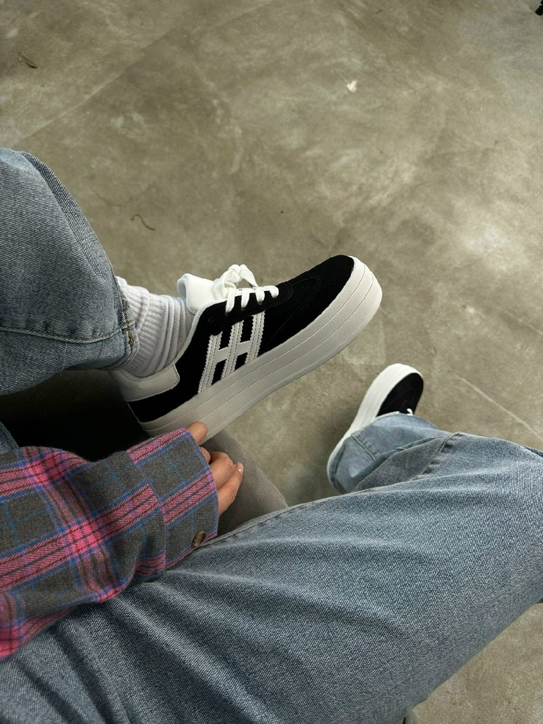 кроссовки женскиe,,кроссовки модные,стильные кроссовки,кроссовки женские модные