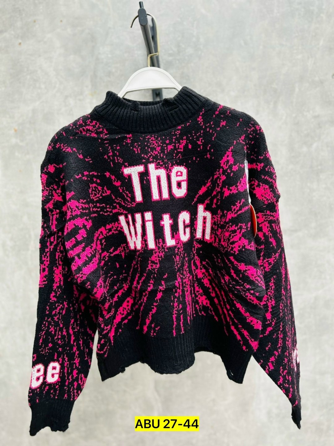 модные свитера,свитер,кофта женская,свитер с принтом,вязаные свитера