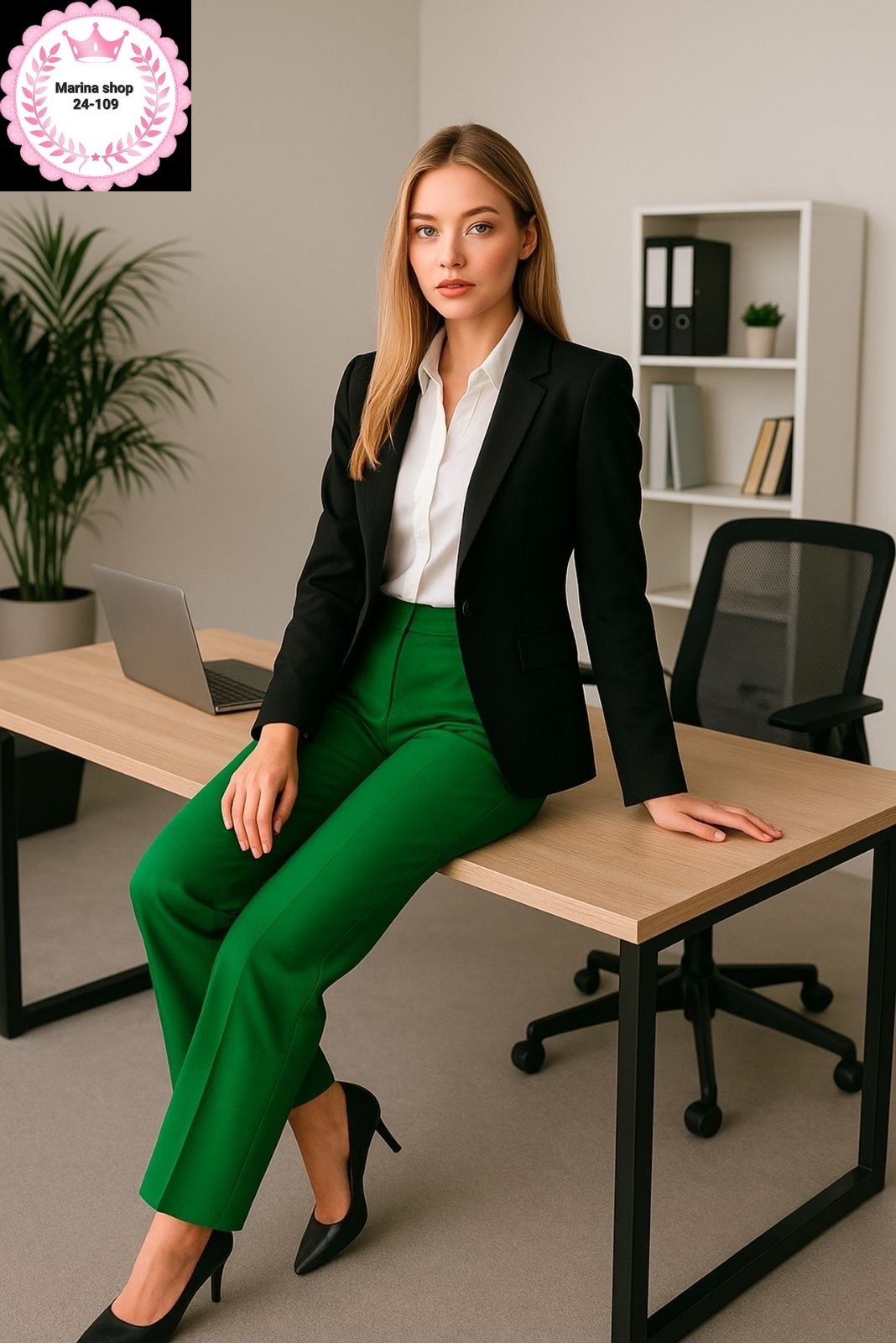 стол в офис,офисный,девушка в офисе,женщина в офисе,стол для учебы