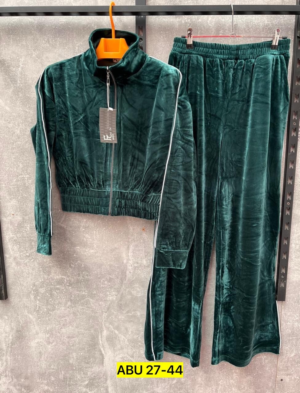 велюровый спортивный костюм женски,велюровый спортивная костюм,костюм велюровый женский,костюм велюровый,спортивный женский велюровый костюм