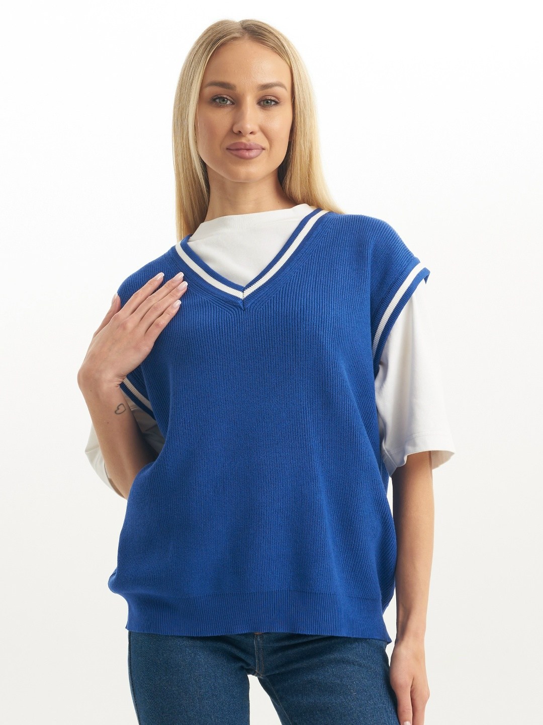 жилет трикотажный женский оверсайз,женский вязаный жилет,жилет школьный вязаный оверсайз,жилетка вязаная трикотажная оверсайз безрукавка,жилетка женская вязаная оверсайз