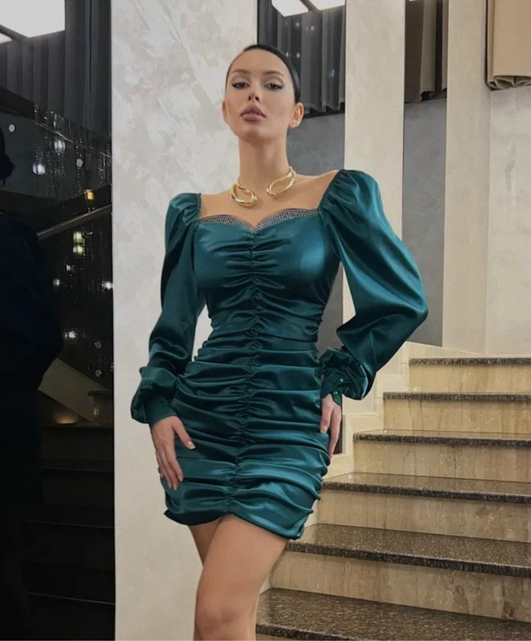 синее платье,атласное платье,элегантные платья,платье с драпировкой,вечернее коктейльное платье