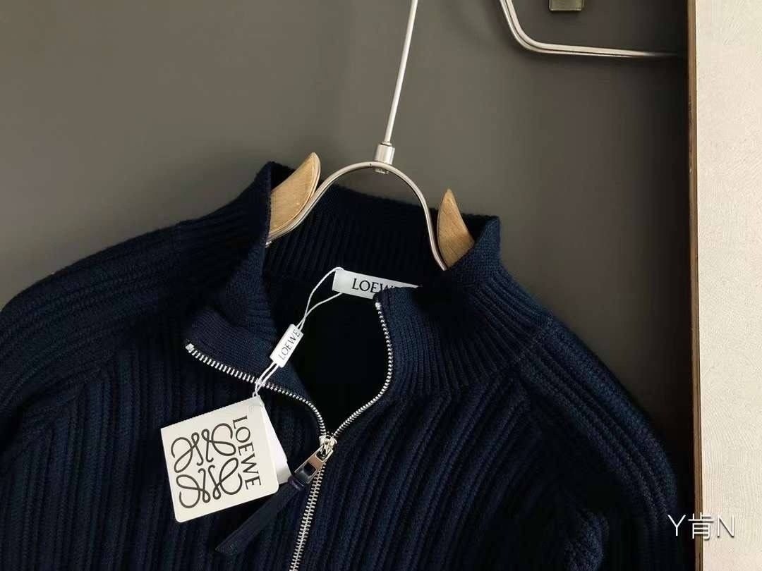 свитера мужская,свитер с воротником,пуловер мужской,стильный свитер,темно синий свитер