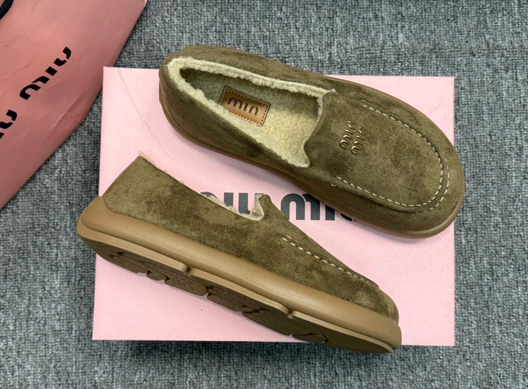 ,женская ,брендовые женские,лоферы с мехам,мокасины на меху