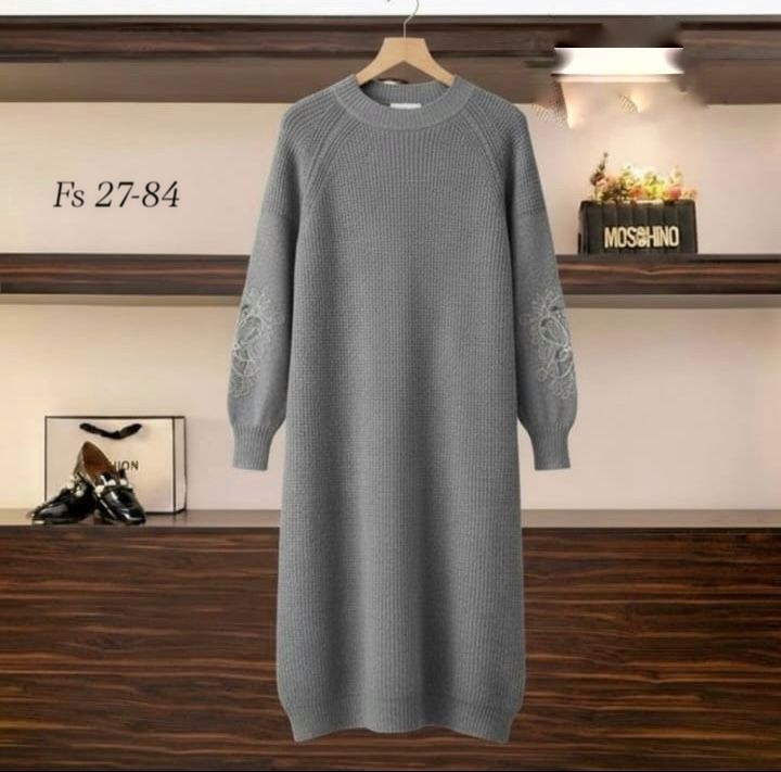 теплое платье вязаное,вязаное платье,платье свитер вязаное,шерстяное платье,платье миди вязаное