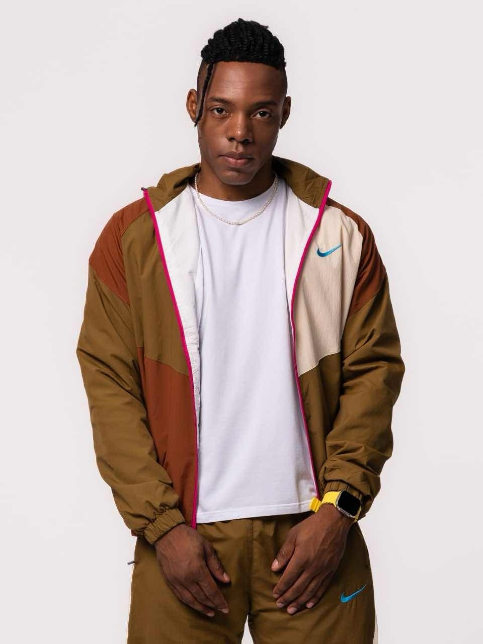 повседневная куртка,куртка,куртка анорак,коричневая куртка,анорак