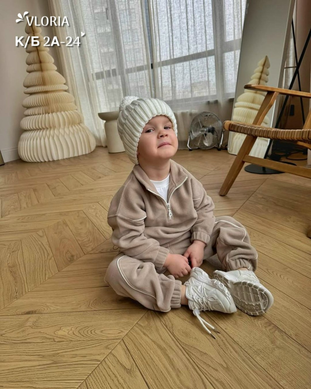 спортивный костюм красно- белый детский,костюмы спортивные для девочки,детские костюмы,костюмы спортивный,детские спортивные костюмы