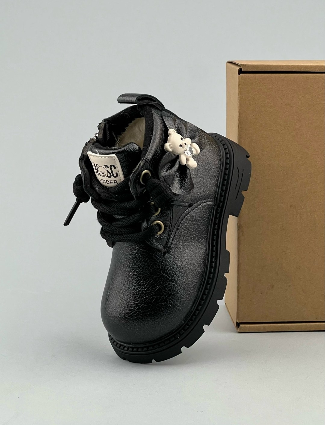 детские ботинки,,детская ,ботинки для малыша,ботиночки