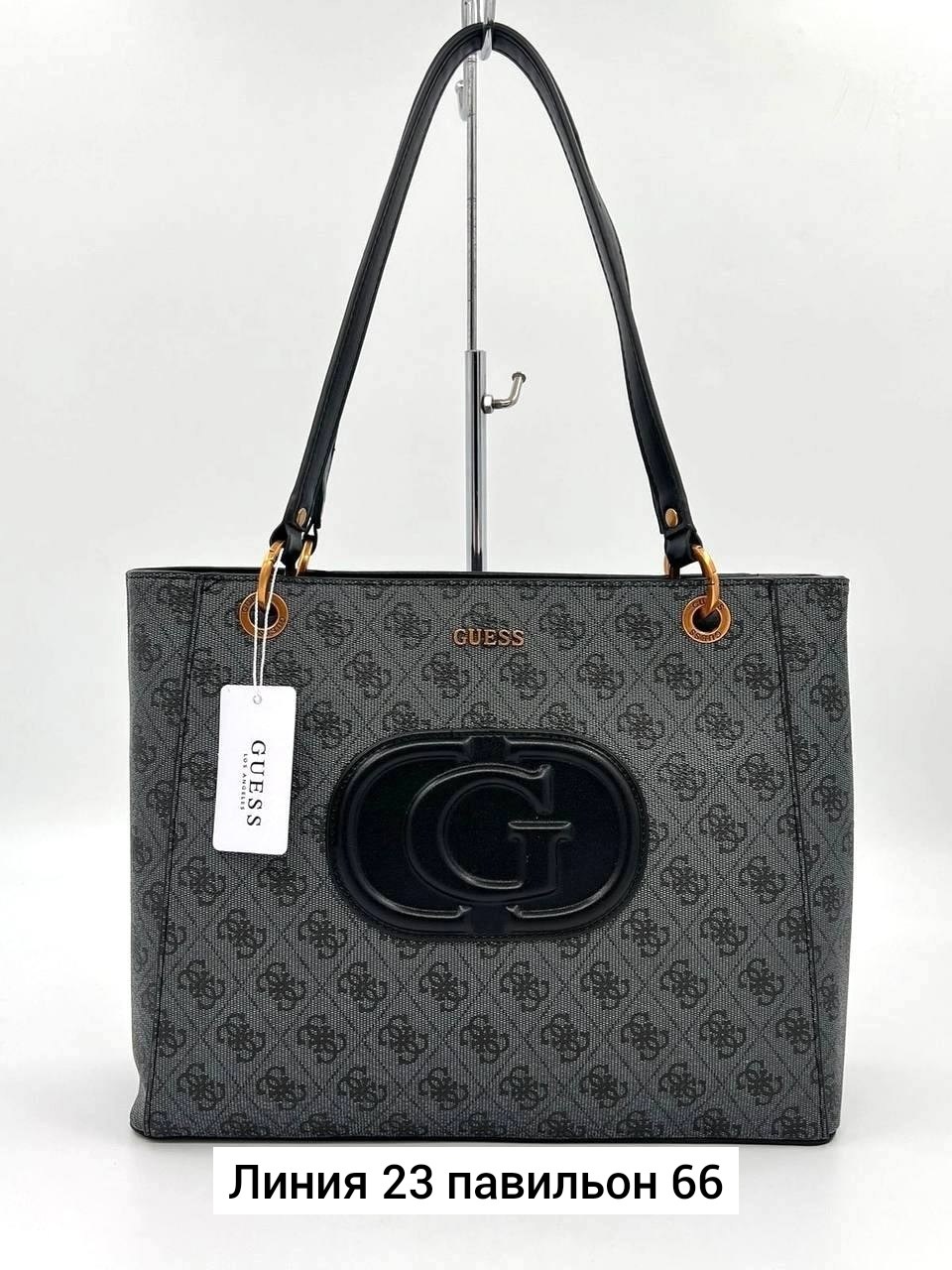 сумка шоппер guess,женская сумка guess,сумка тоут guess,стильная сумка,женская сумка с принтом