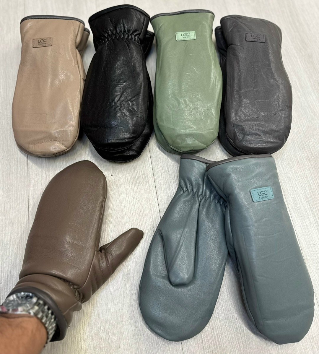 обувь,женские перчатки,женские кожаные перчатки,перчатки женские из натуральной кожи,варежки кожаные