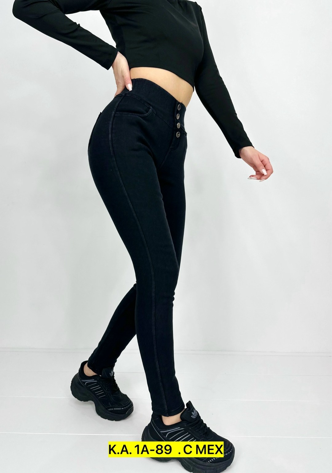 обувь,брюки джинсы,женские джинсы,джоггеры джинсы,джеггинсы с начесом