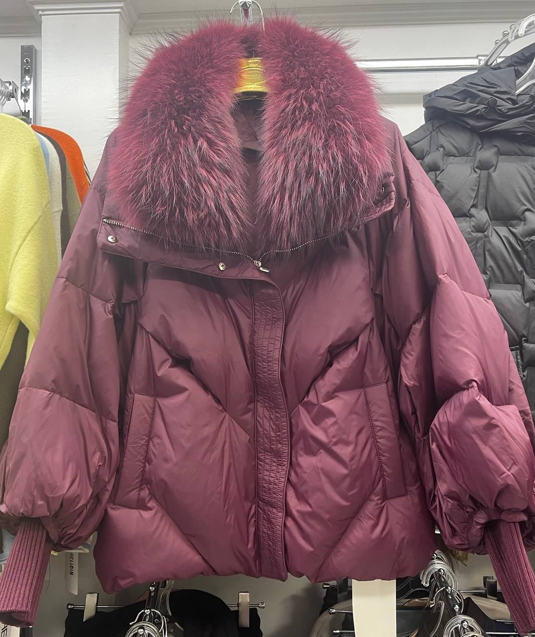женские пуховики,пуховик,куртка пуховик,пуховики с натуральным мехом,короткий пуховик