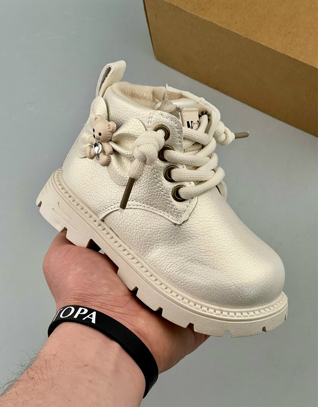 детские ботинки,,детская ,ботинки для малыша,ботиночки