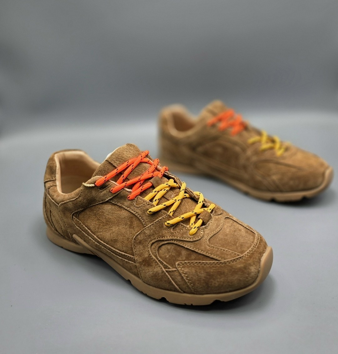 ,замшевые кроссовки,спортивная ,кроссовки miu,повседневные кроссовки