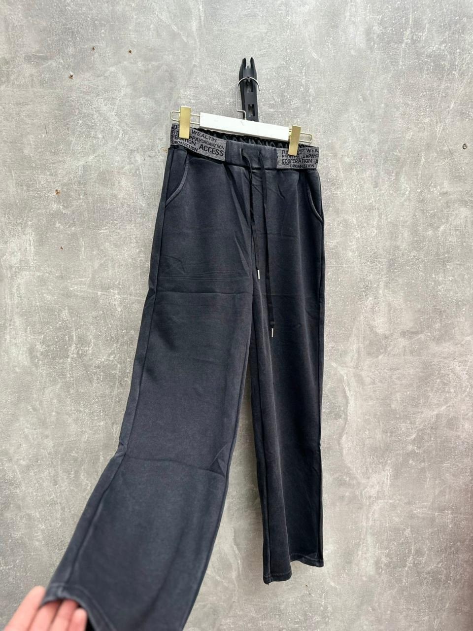 брюки джинсы,штаны джинсы,брюки спортивные,брюки широкие,брюки штаны