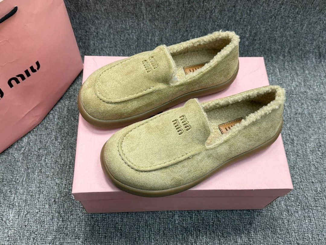 ,женская ,брендовые женские,лоферы с мехам,мокасины на меху