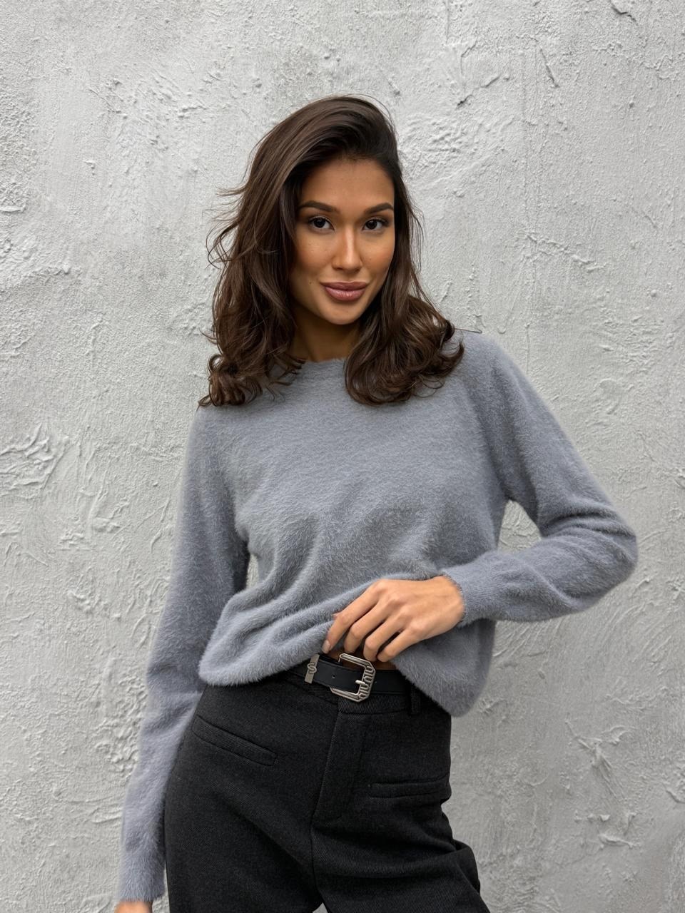 свитер из ангоры,джемпер из ангоры,пушистый джемпер,кофта из ангоры,модные свитера