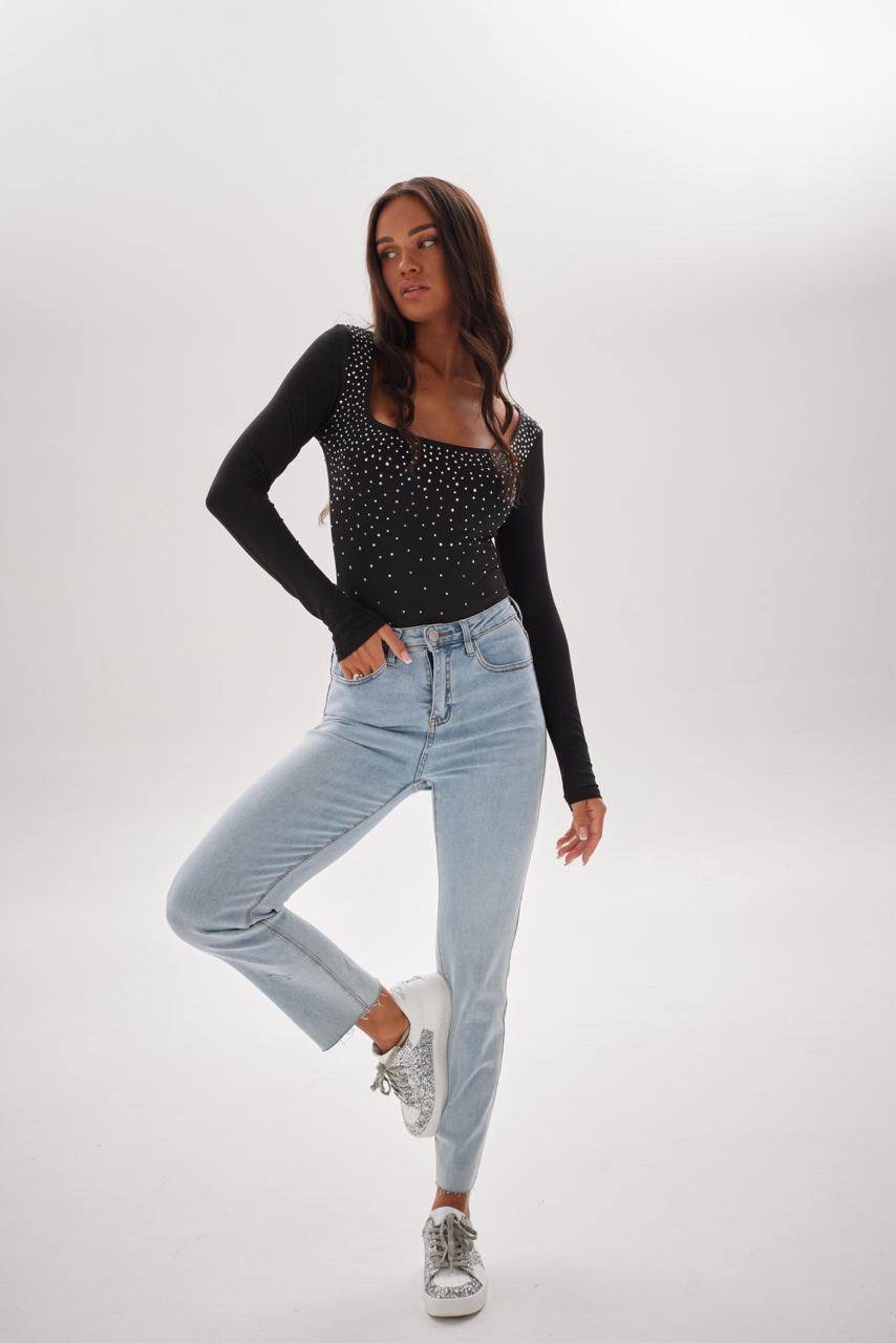 женские джинсы,джинсы момы,голубые джинсы,джинсы модные,джинсы брюки