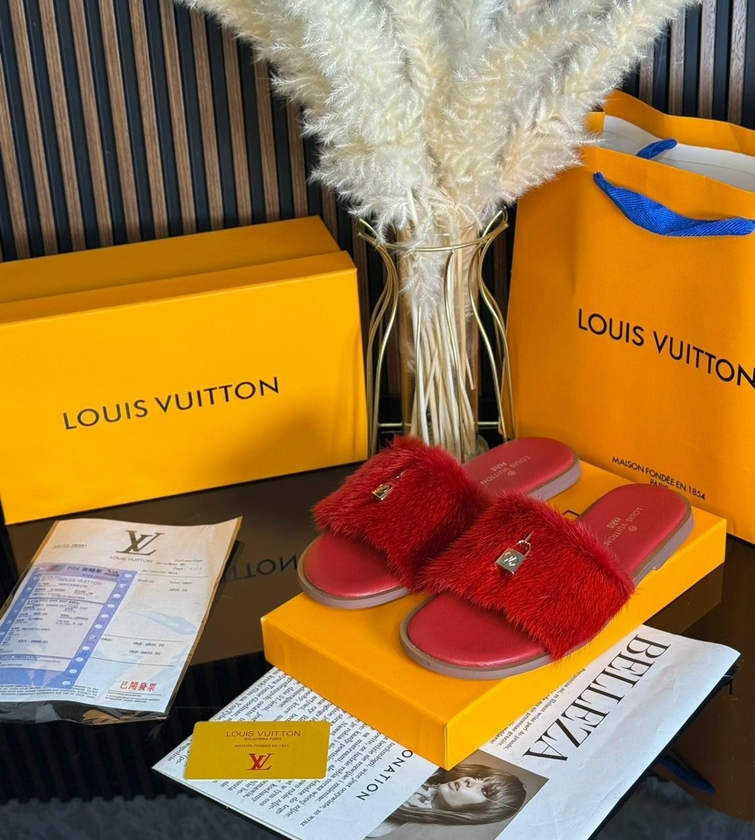 тапочки louis vuitton,шлепанцы louis vuitton,,меховые тапочки луи виттон,тапочки женские