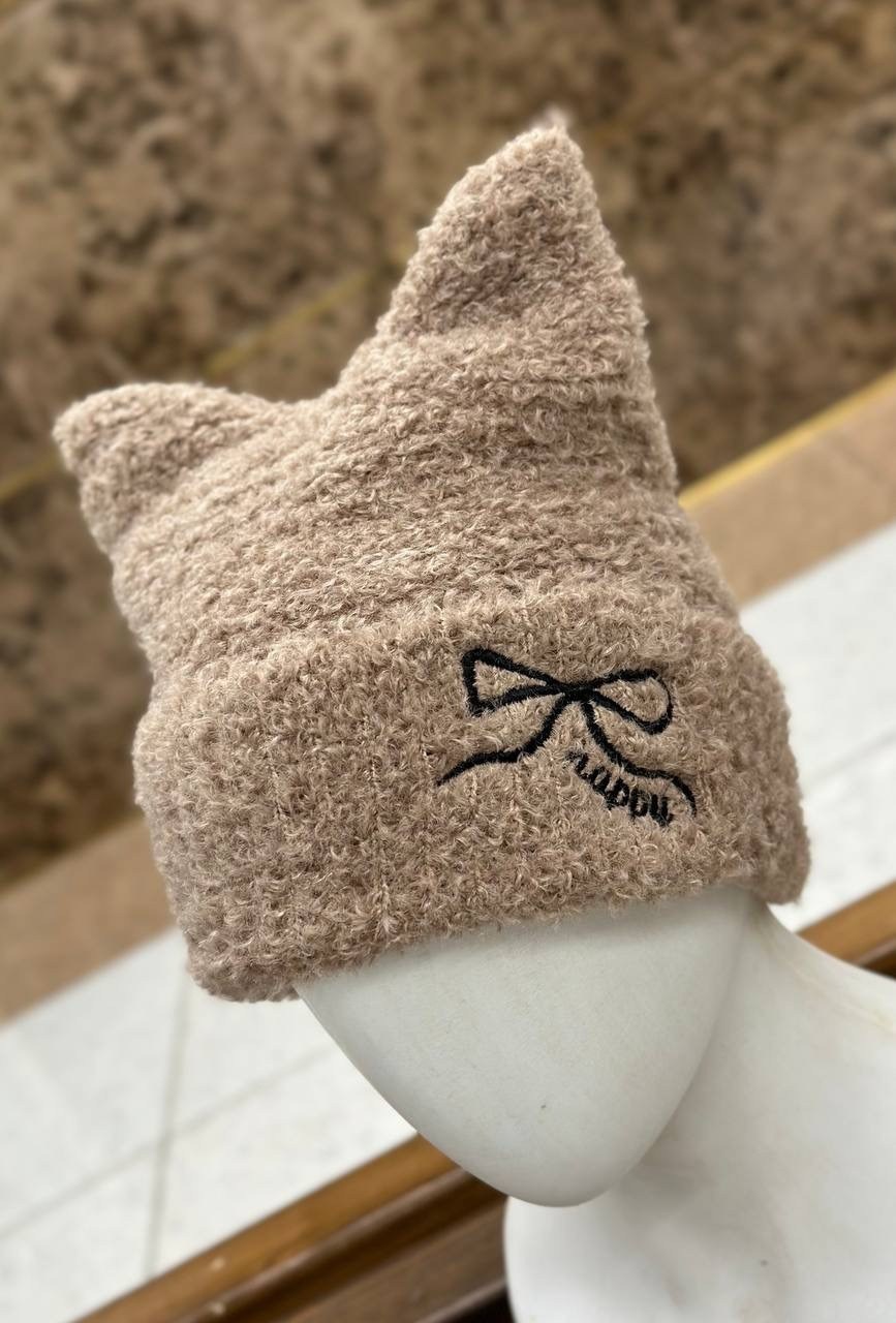 вязаная шапка с кошачьими ушками,шапка с кошачьими ушками,плюшевая шапка,шапка бини с кошачьими ушками,шапки с ушами