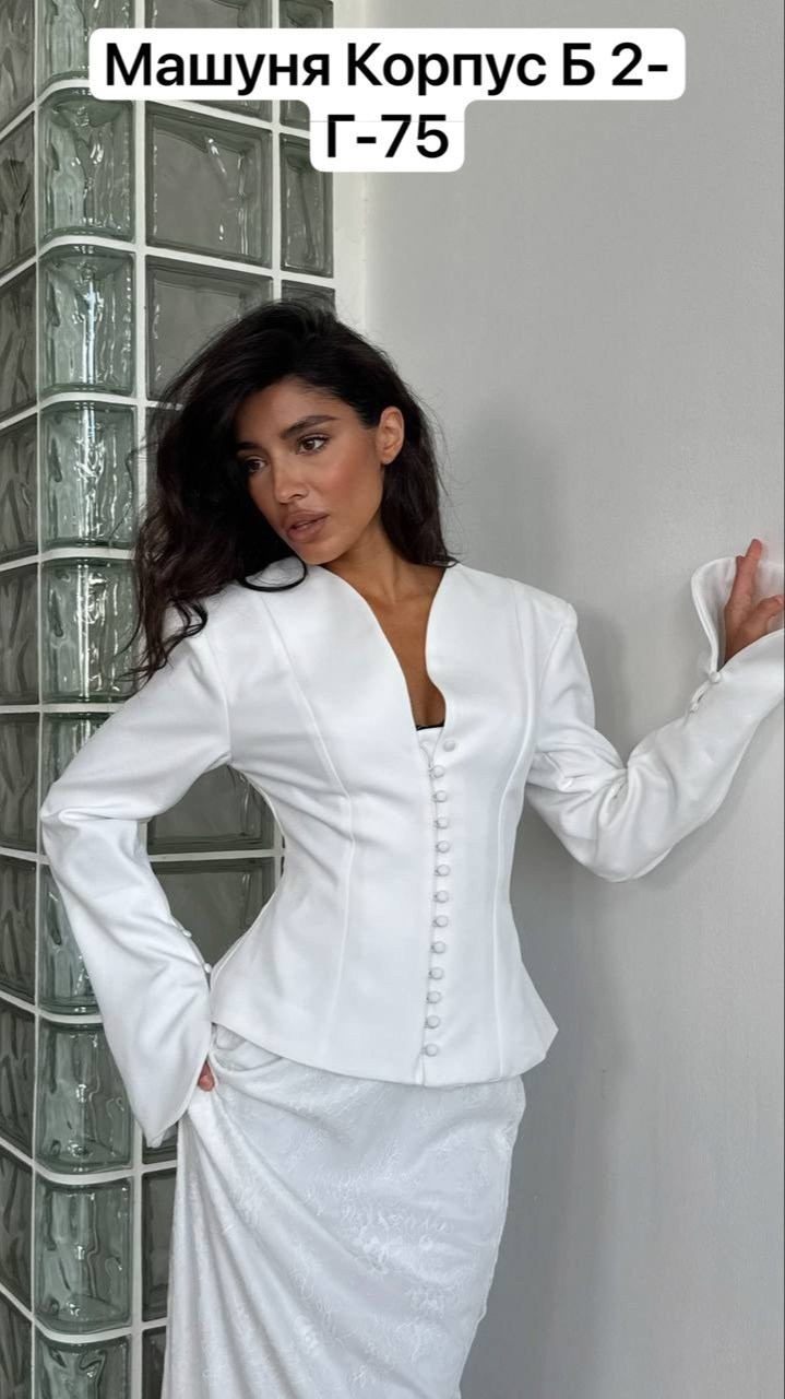 стильные костюмы,женские костюмы,костюм белый,белый женский костюм,жакет приталенный