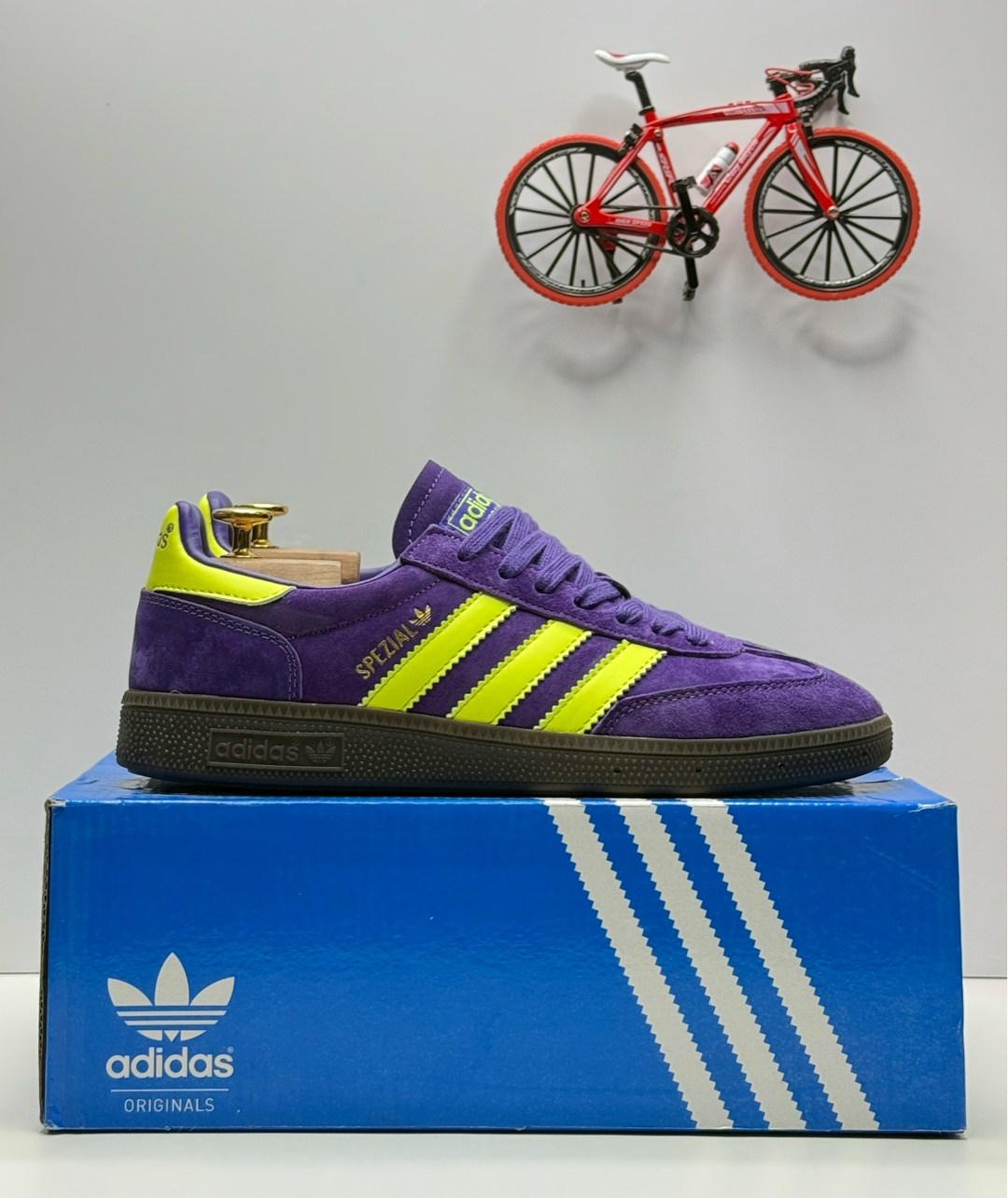 кроссовки adidas spezial,adidas spezial фиолетовые,кроссовки adidas,,adidas munchen (purple/yellow)