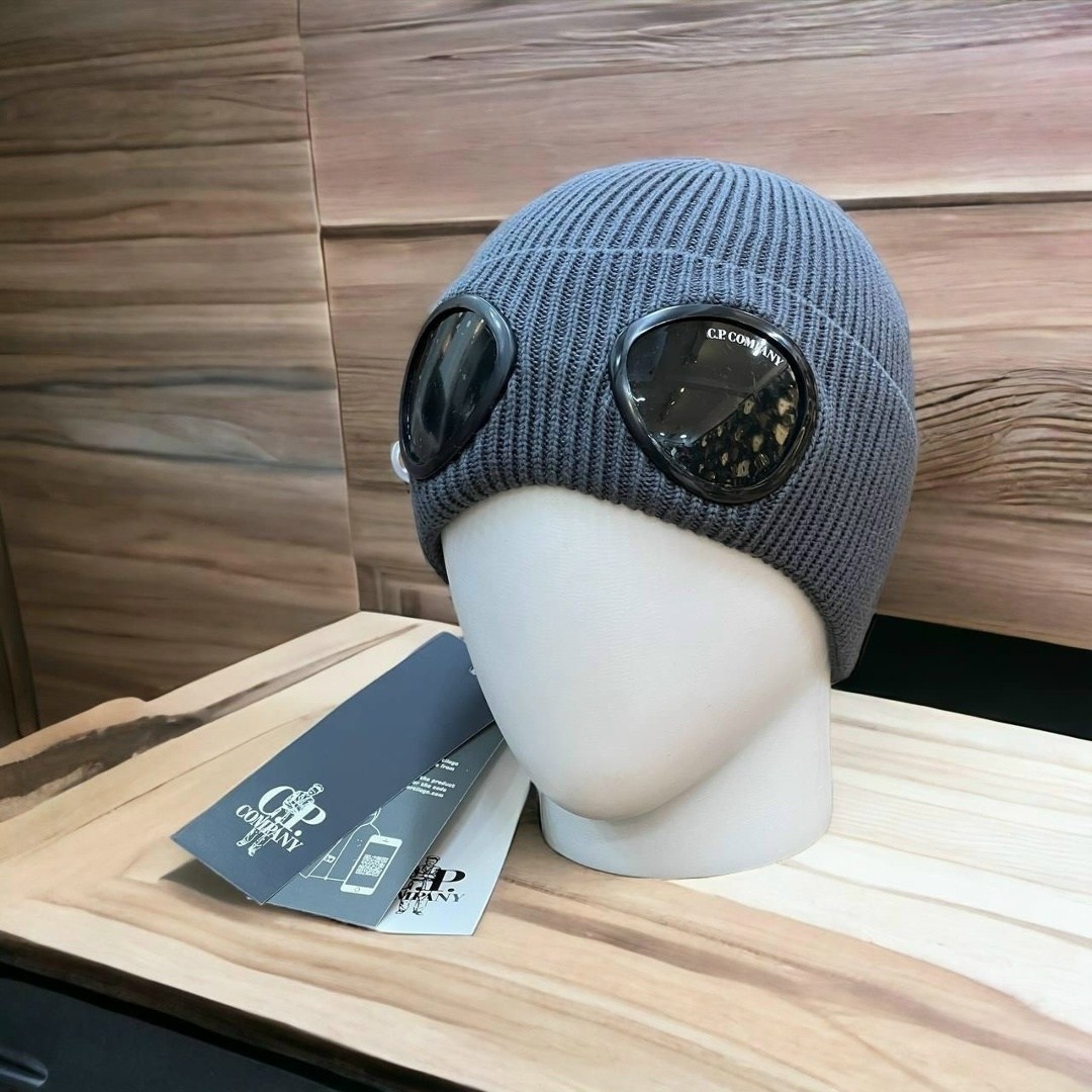 шапка сипи компани,шапка c p company,шапка сипи компани с линзами,шапка с очками