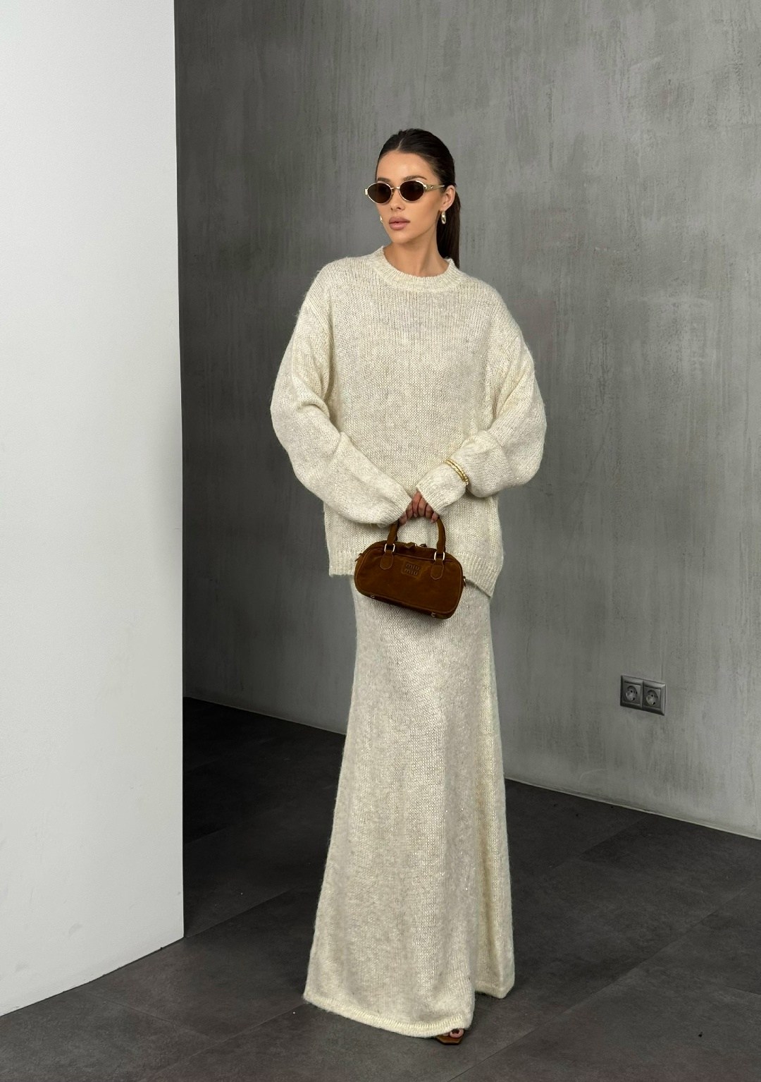 трикотажные костюмы,вязаный костюм с юбкой,вязаные костюмы,платье вязаное