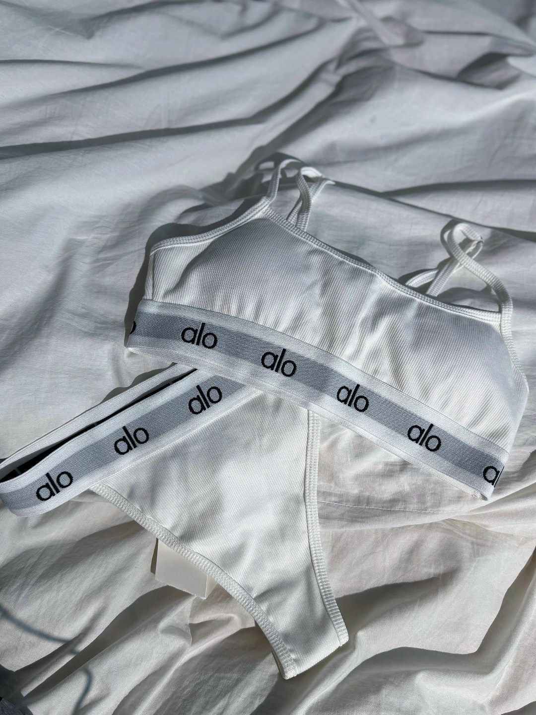 комплекты белье,в нижнем белье,женская нижнее белье,женские белье,девушка