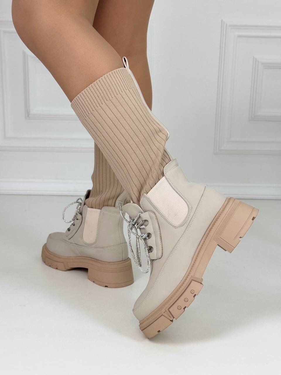 ,ботинки женские,бежевые ботинки, женская,ботинка