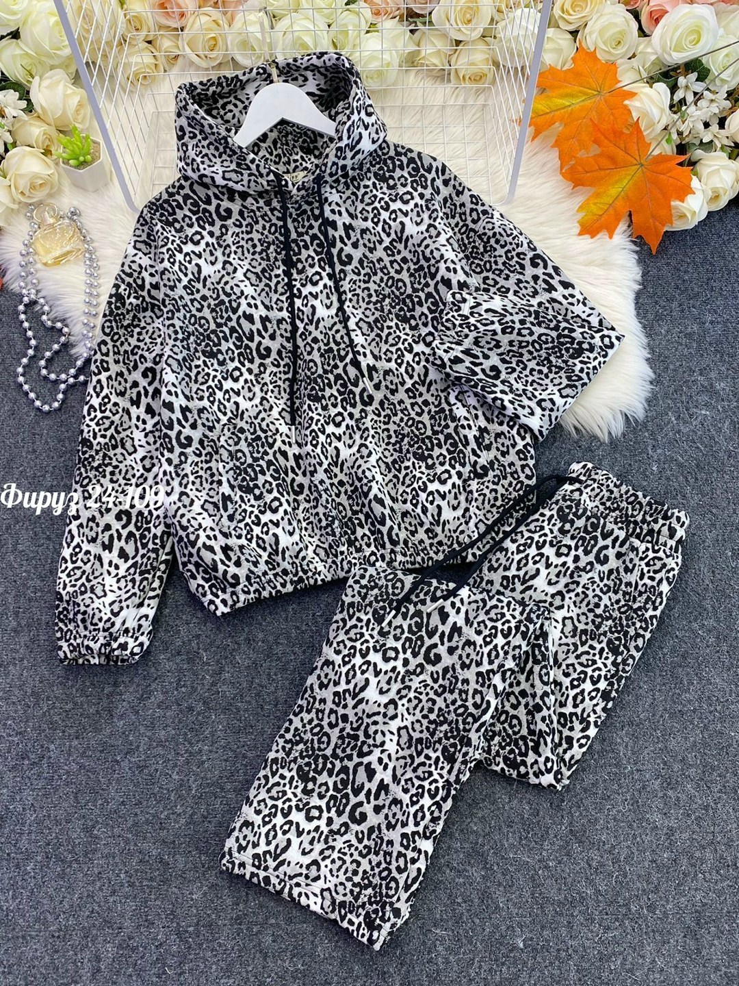 костюмы двойки,костюм на флисе,повседневный костюм,костюм леопардовый,спортивные костюмы женские