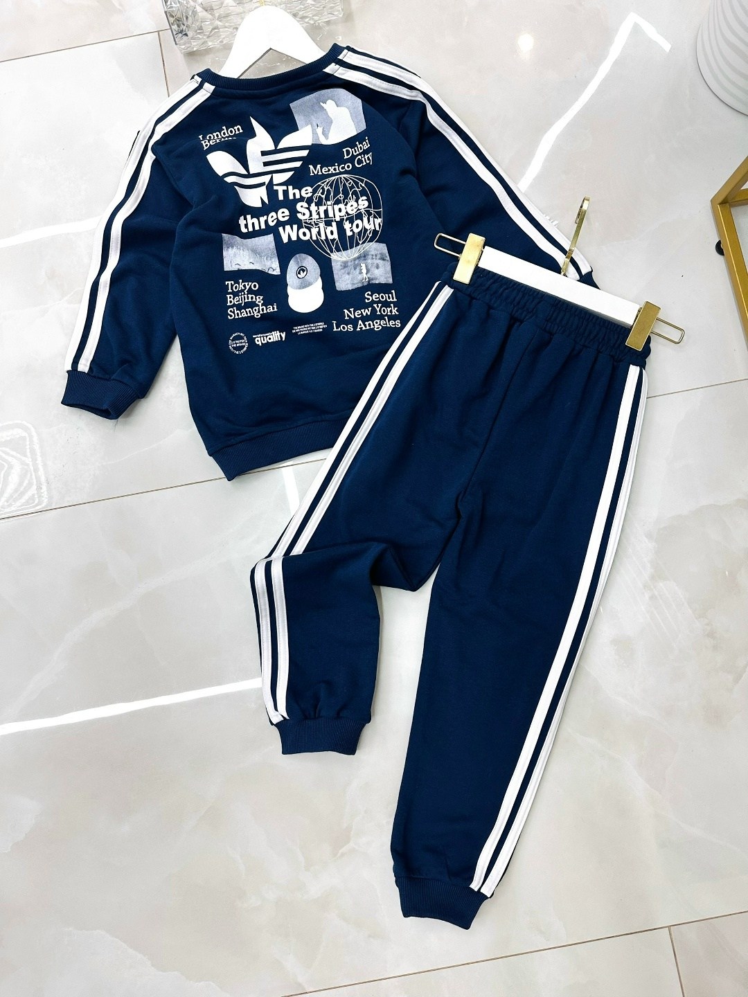 синий костюм адидас ориджинал,спортивный костюм adidas originals,детский спортивный костюм адидас 92 размер,спортивный костюм адидас для мальчика 12 лет,костюм спортивный тройка адидас детский