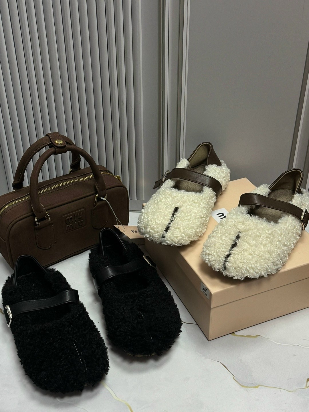 , женская,лоферы на меху,тапочки модные,меховые лоферы