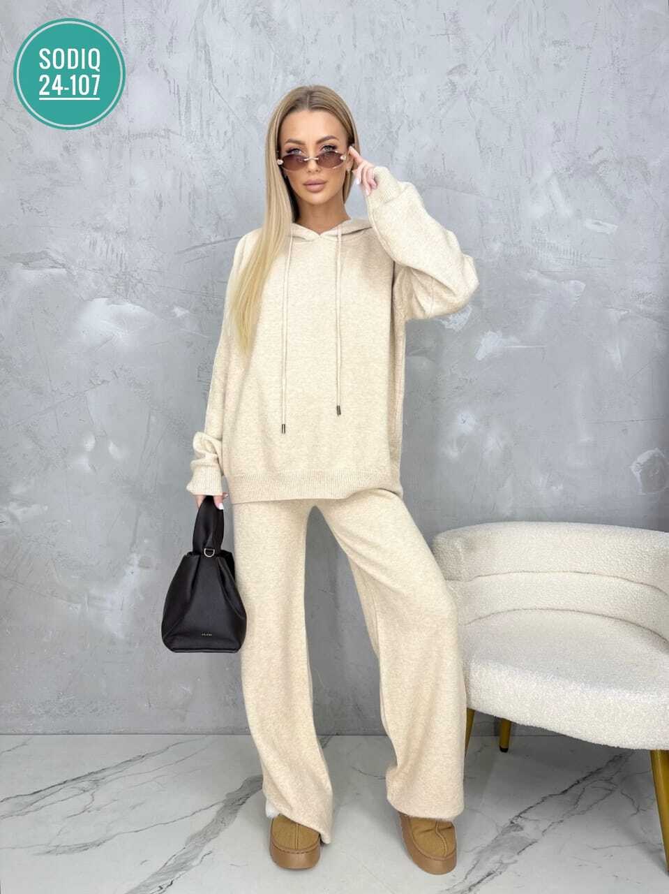 трикотажные костюмы,трикотажные костюмы женские,женские костюмы,костюм женский на флисе,кашемировый костюм