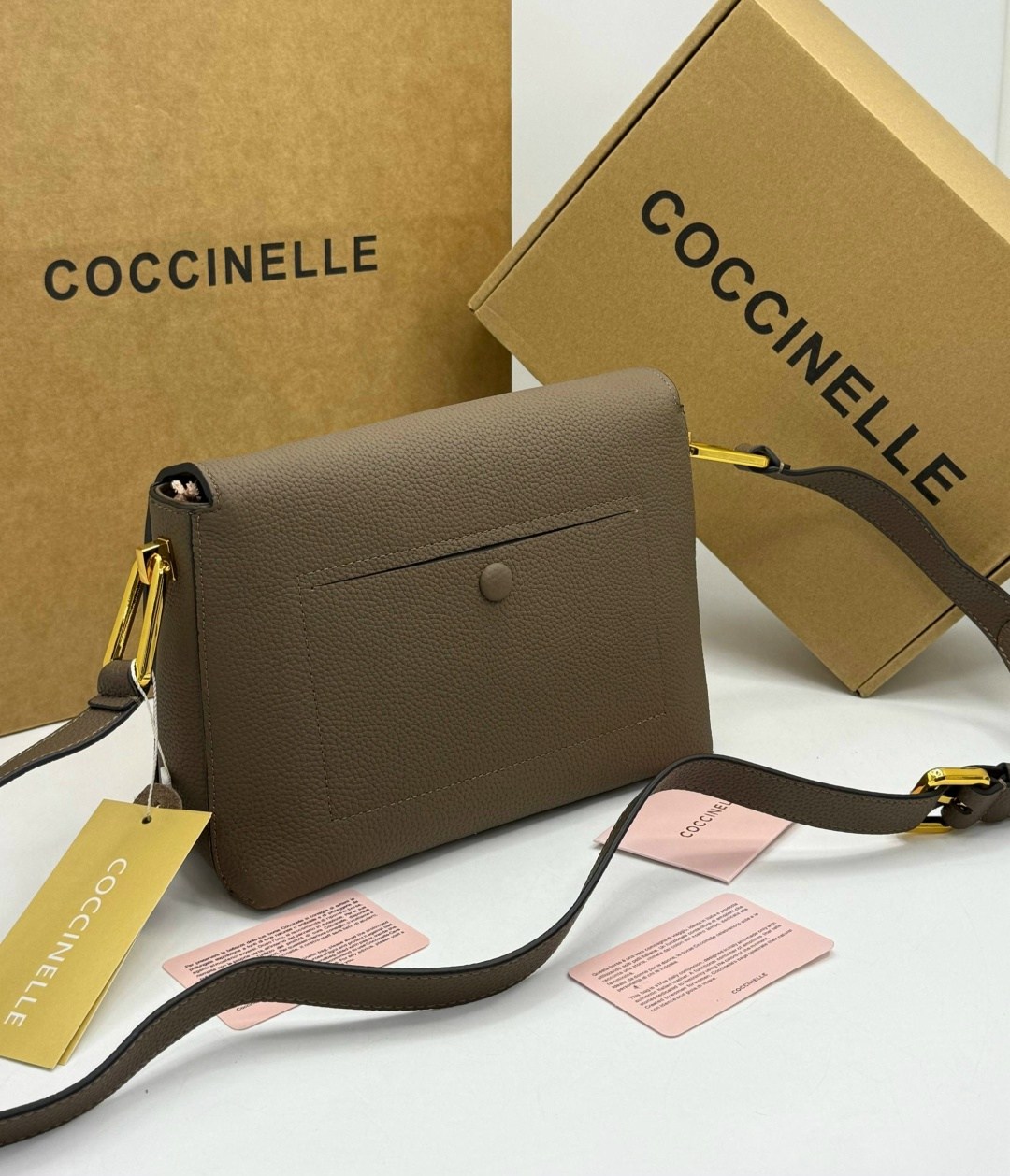 сумка coccinelle,женская сумка coccinelle,coccinelle сумка на плечо,кожаная сумка coccinelle,сумки коричневый