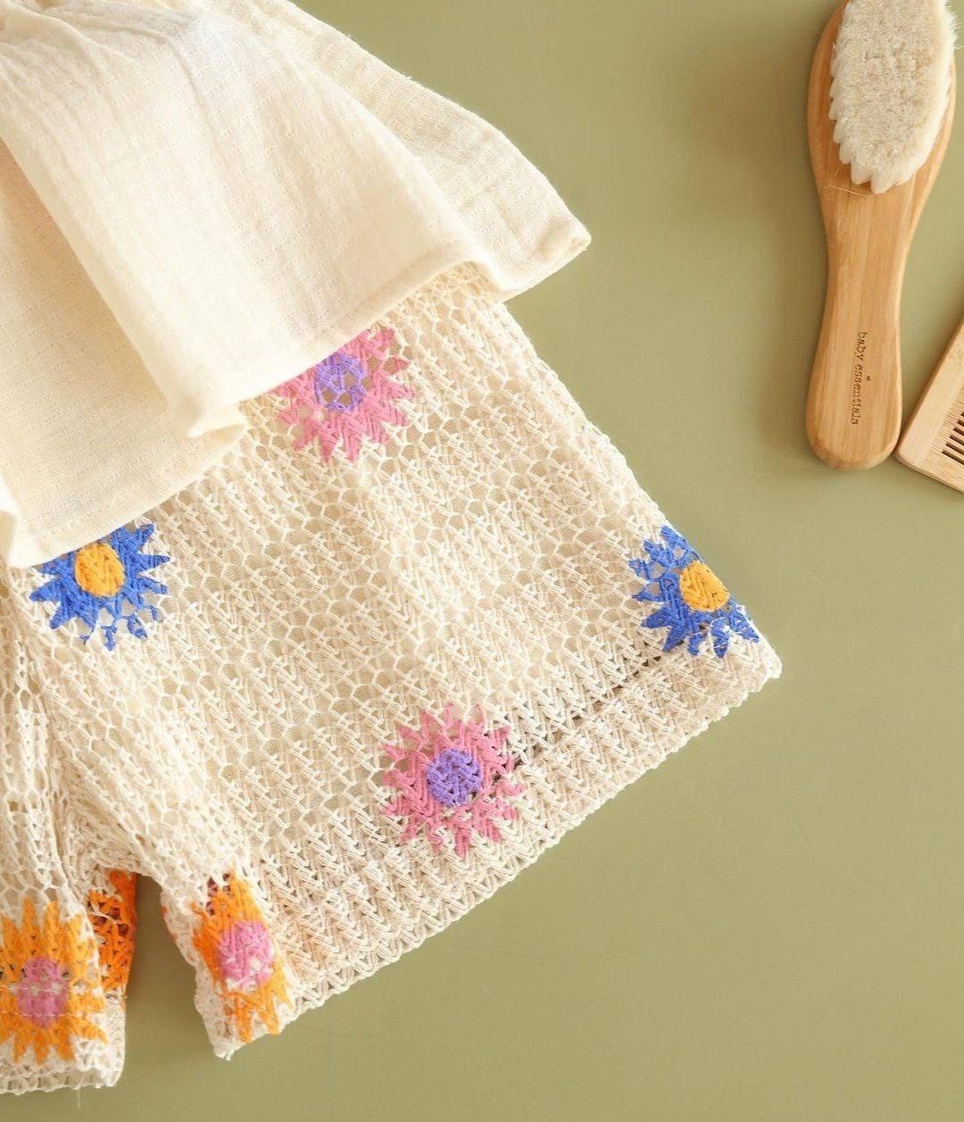 детские вещи крючком,детские вязания,детские платья крючком,летние костюмы,костюмчик