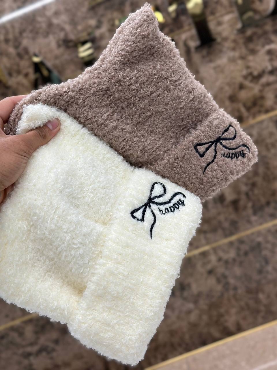 вязаная шапка с кошачьими ушками,шапка с кошачьими ушками,плюшевая шапка,шапка бини с кошачьими ушками,шапки с ушами