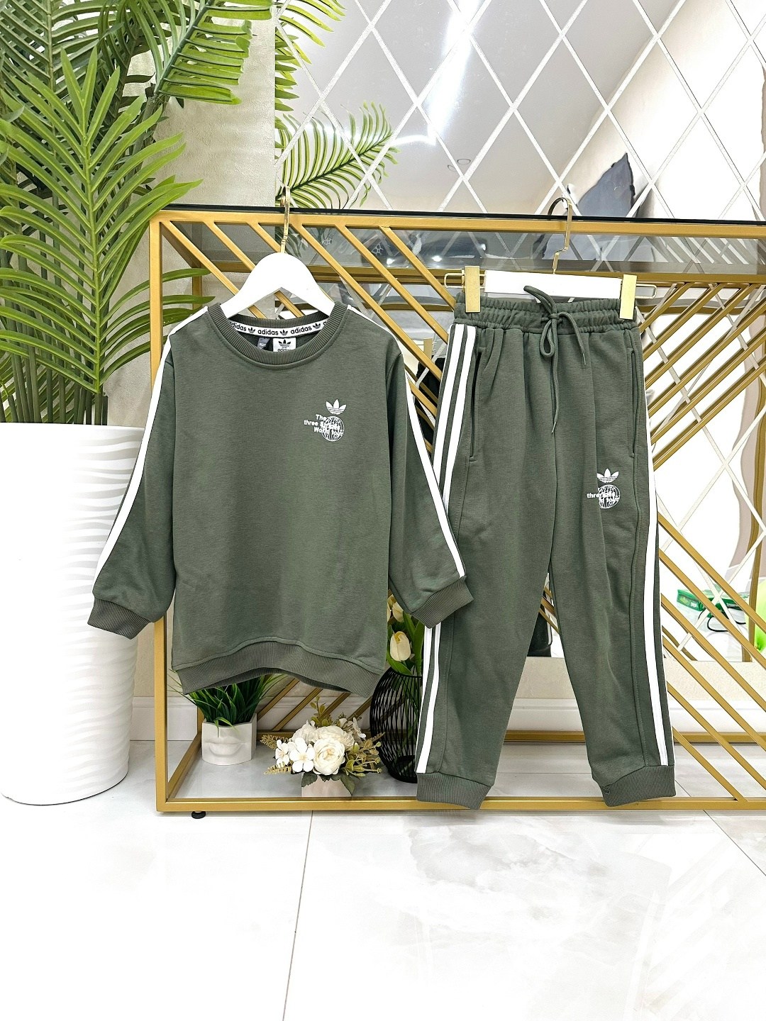 костюм стильный,спортивные костюм,детские костюмы,спортивные костюмы адидас