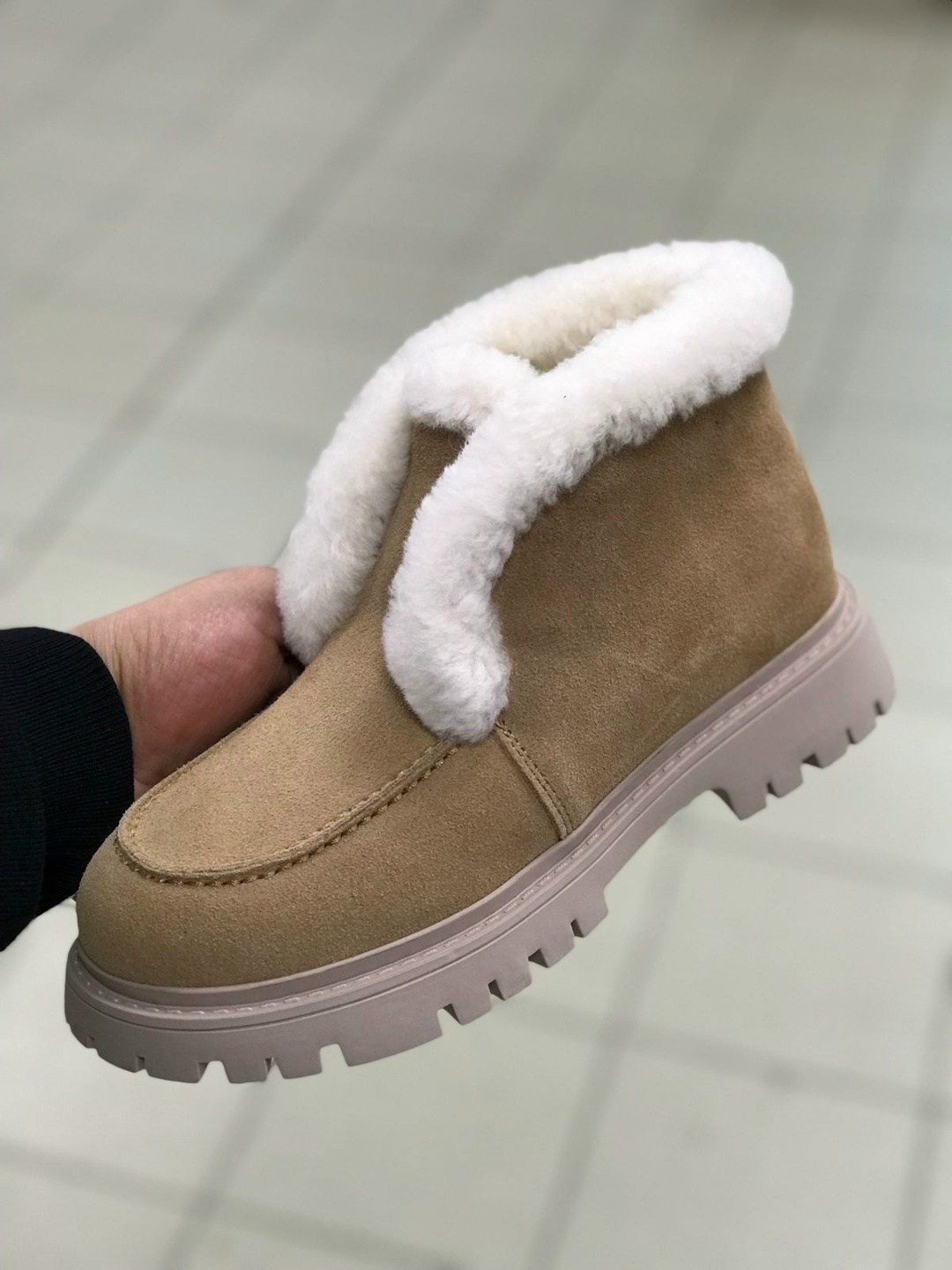 ,зимняя  женская,замшевые угги,зимняя ,ботинка женские зимние