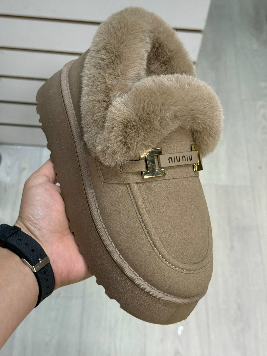 женские угги,,угги,угги женские зимние,модные угги