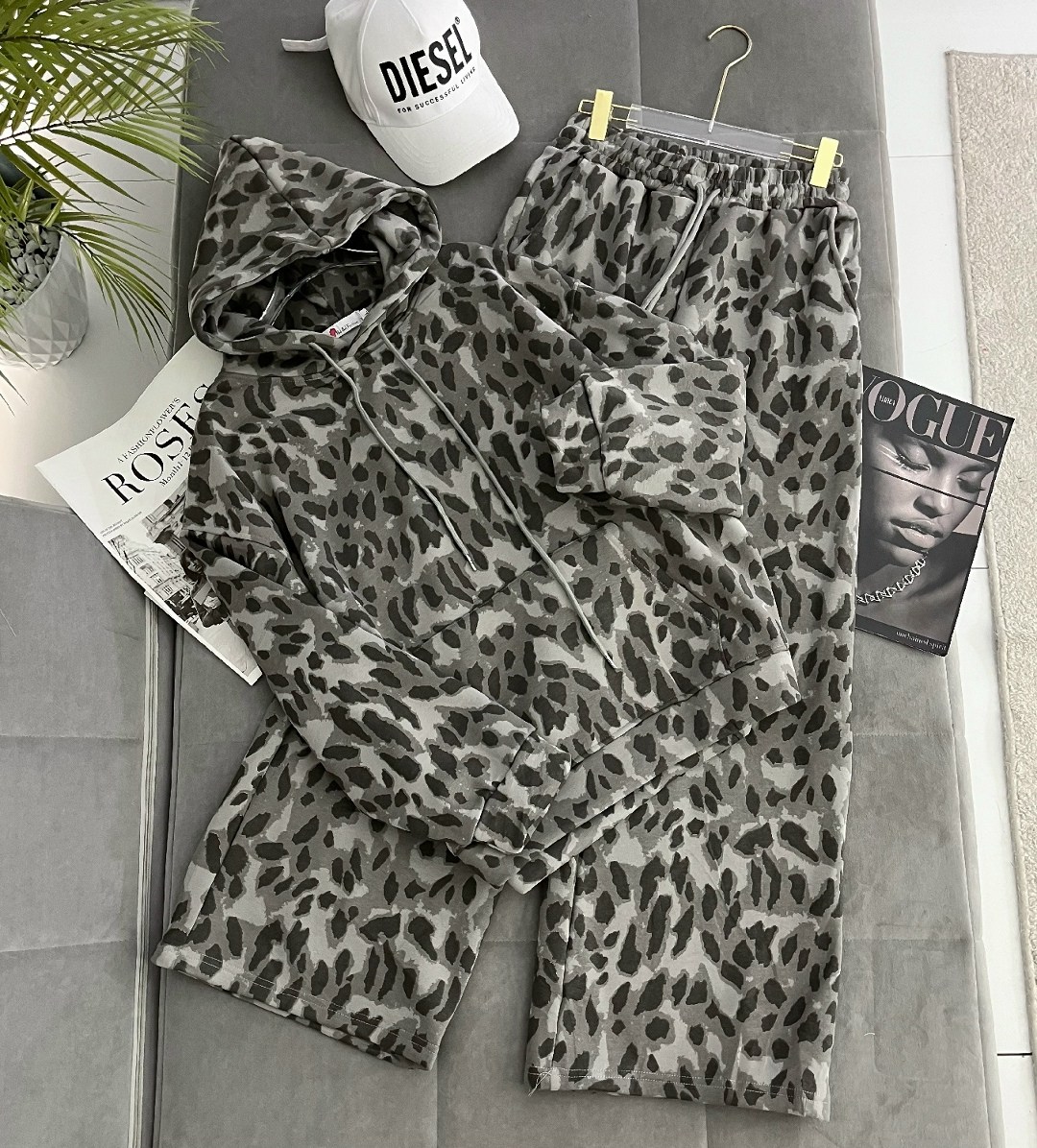 леопардовые костюмы,костюмы комплекты,леопардовый костюм женский,костюм женский леопард,костюм с принтом